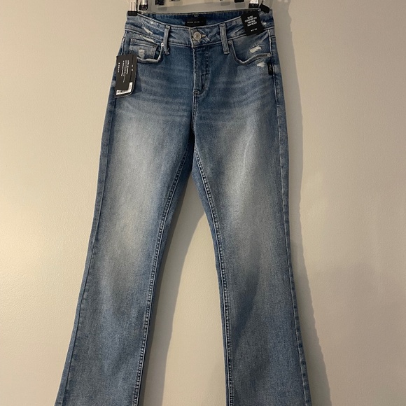 BRAND NEW - Silver Jeans CO Bootcut Size 4/6 - Picture 1 of 7